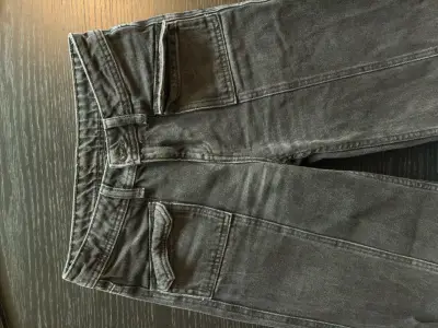 Jeans Negros Mujer - miniatura 3