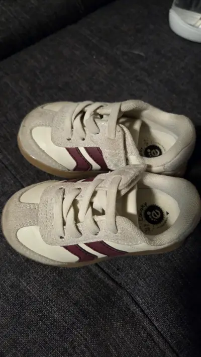 Zapatillas deportivas para niños beige y burdeos - miniatura 1