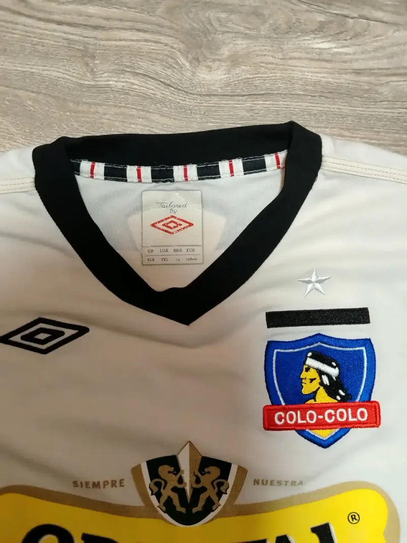 Camiseta de fútbol Colo-Colo Umbro 2011 talla 14 - 3