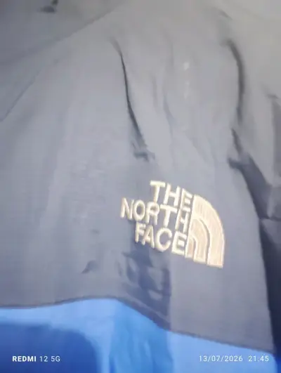 Chaqueta impermeable The North Face HyVent azul - miniatura 2