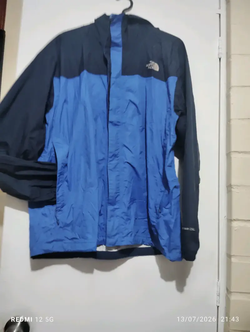 Chaqueta impermeable The North Face HyVent azul - 4