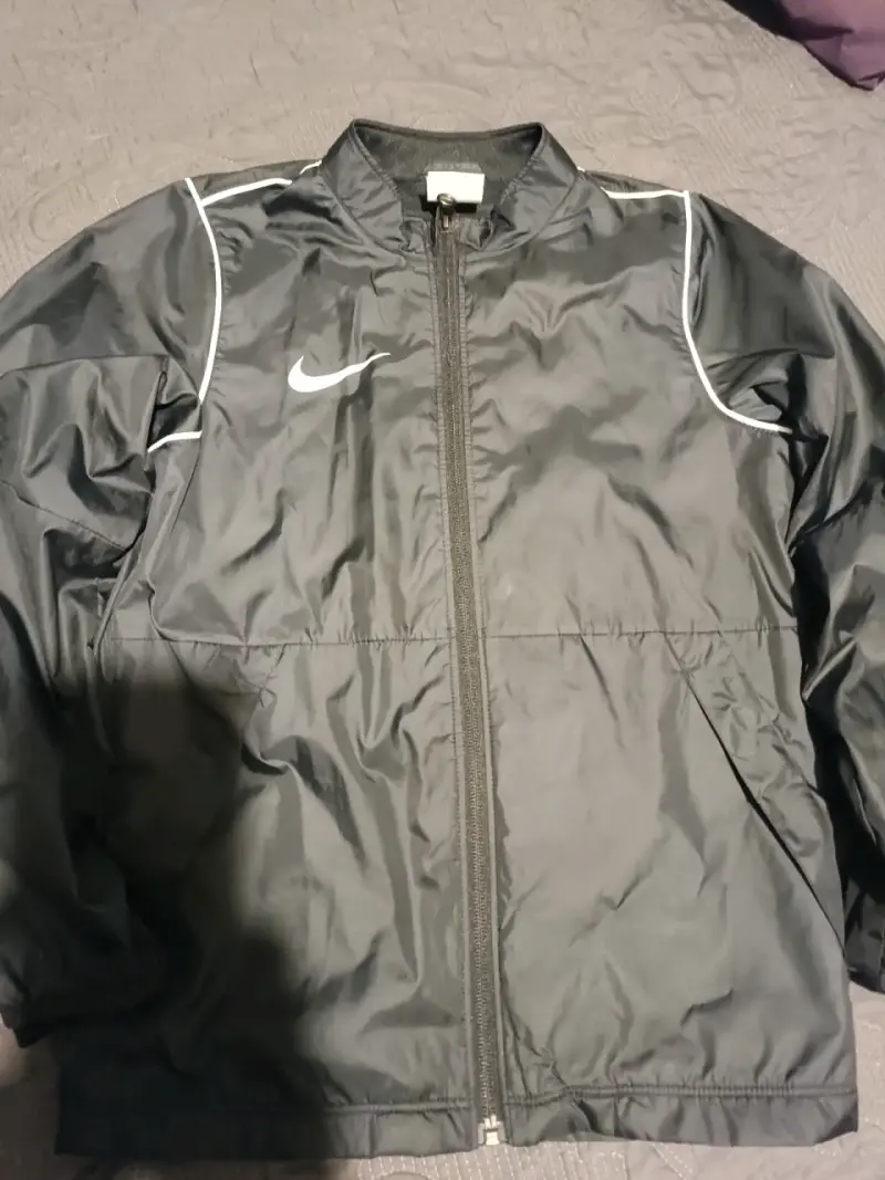 Chaqueta deportiva Nike negra para hombre - 1