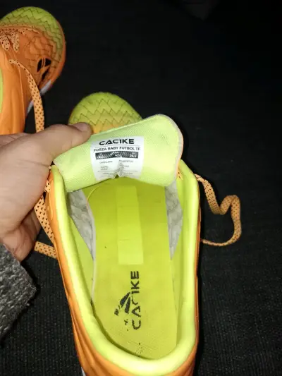 Zapatillas de Fútbol Cacike Naranja y Verde - miniatura 4