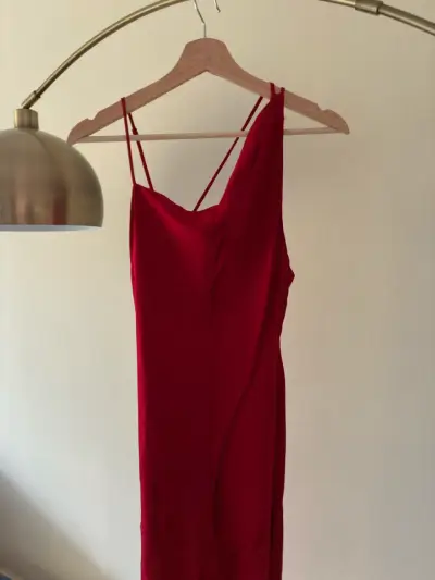 Vestido rojo de tirantes elegante Zara - miniatura 1