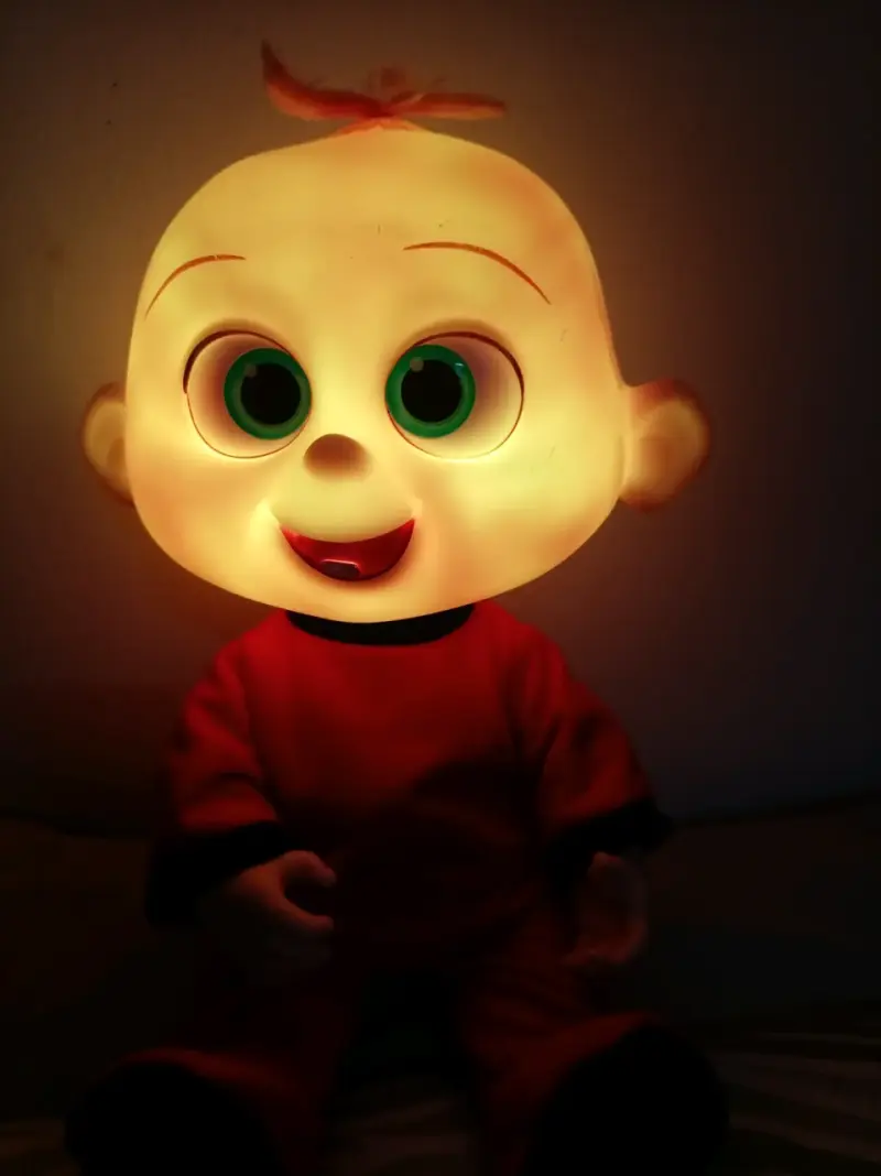 Muñeco Jack-Jack con luz y sonido - 5