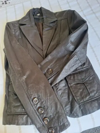 Chaqueta de cuero marrón para mujer - miniatura 4