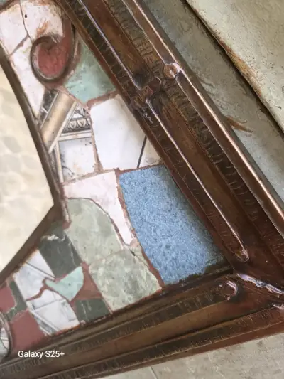 Espejo antiguo con marco de mosaico decorativo - miniatura 2