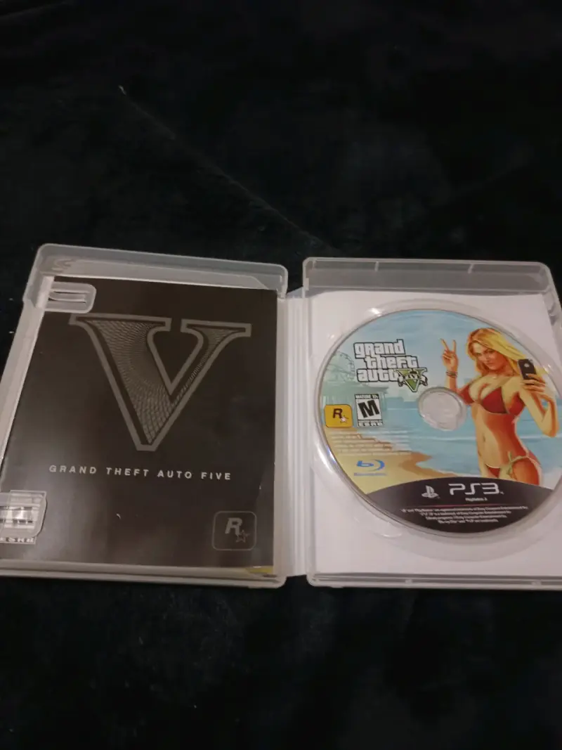 Grand Theft Auto V - 3