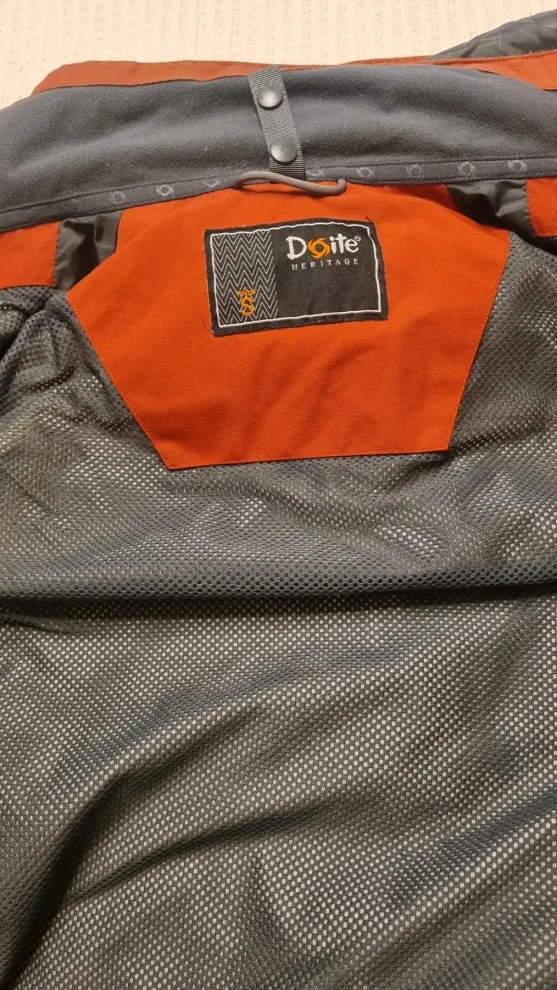 Chaqueta impermeable Doite con capucha - 3