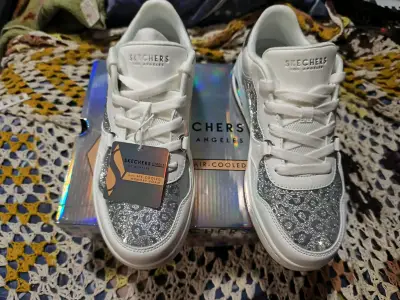 Zapatillas Skechers Street con diseño brillante - miniatura 1