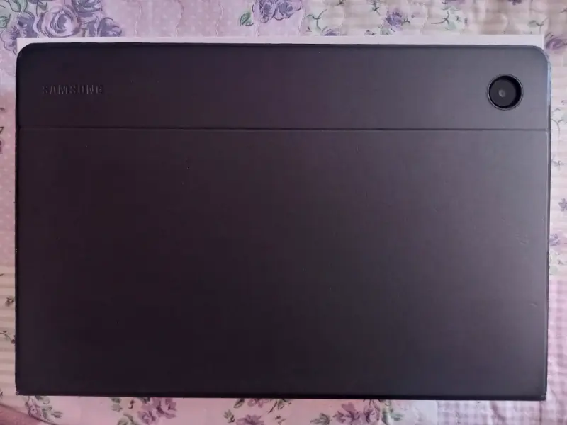 Tablet Samsung Galaxy Tab A8 con cargador - 2