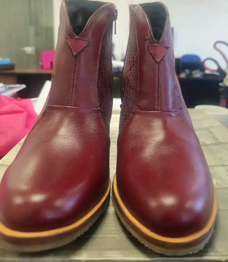 Botines de cuero burdeos con tacón alto Hebles - 1