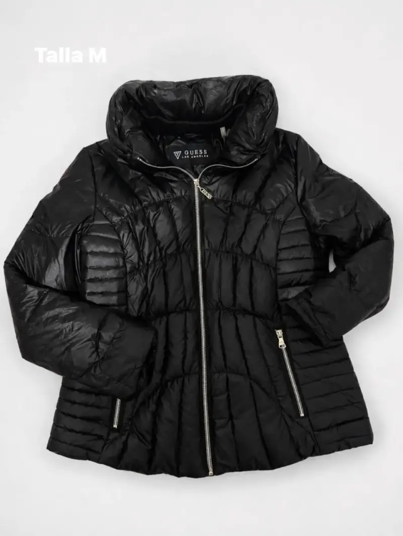 Chaqueta acolchada negra Guess para mujer talla M
