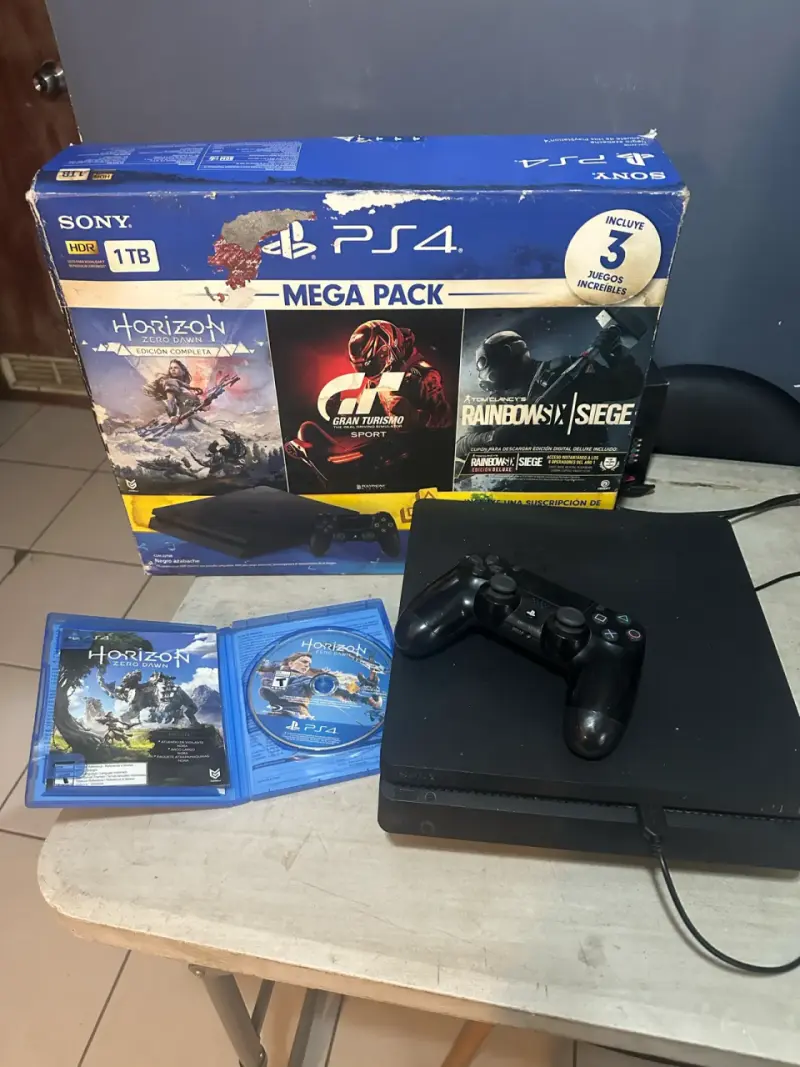 Consola PS4 Mega Pack 1TB con Juegos