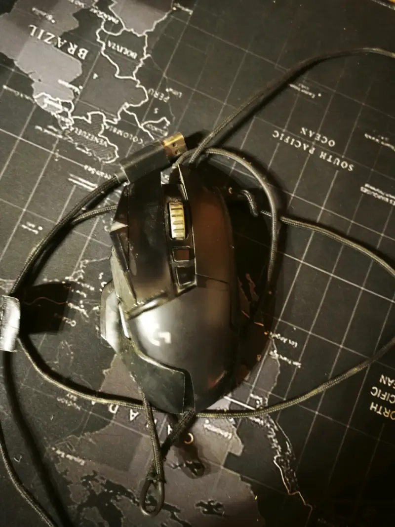 Mouse gamer Logitech G502 - 1