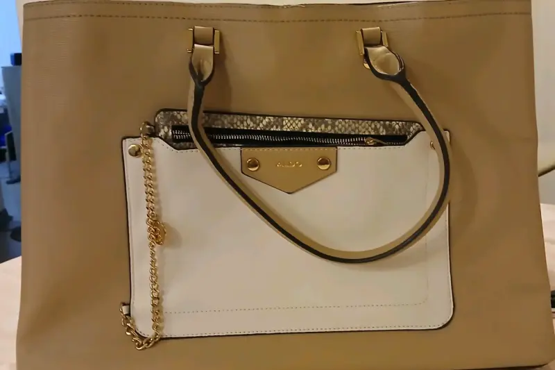 Bolso tote beige con detalle blanco Aldo - 3