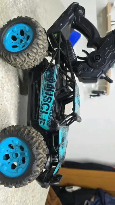 Auto a control remoto Conqueror Muscle azul - miniatura 1