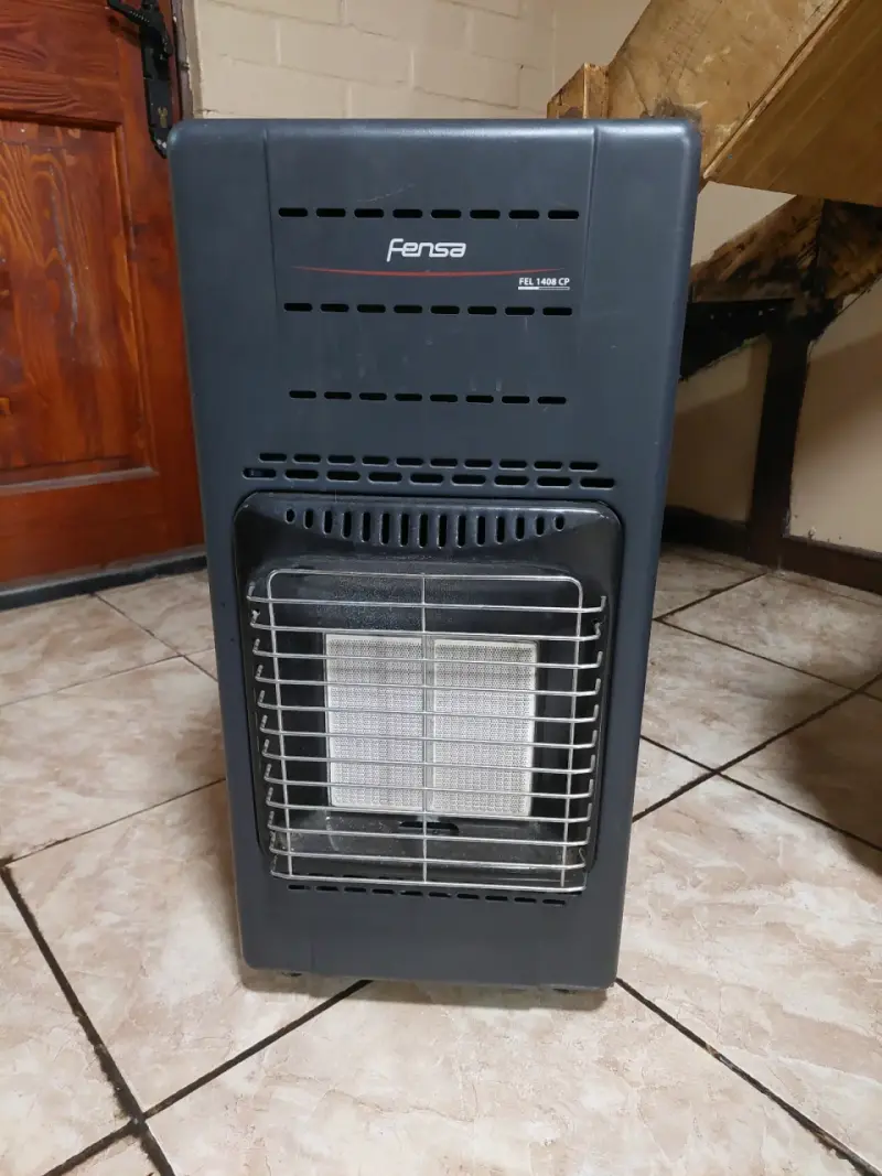 Estufa a gas Fensa FEL 1408 CP en buen estado