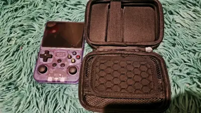 Consola R36s - miniatura 3