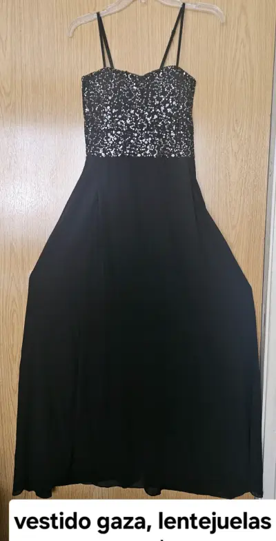 Vestido negro de gasa con lentejuelas - miniatura 1