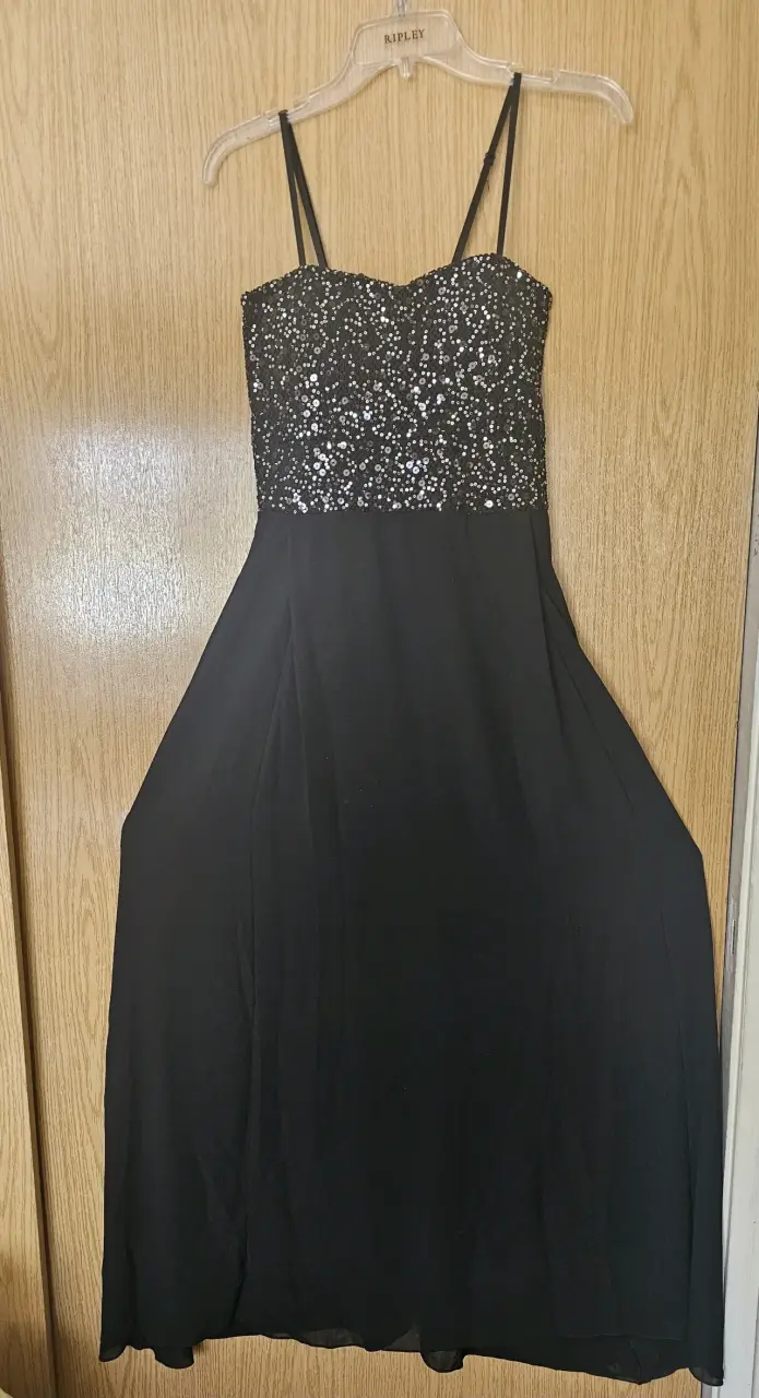 Vestido negro de gasa con lentejuelas - 2
