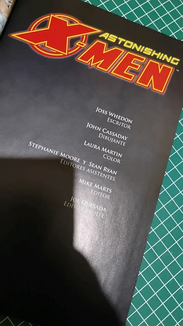 Colección de novelas gráficas Marvel + Poster - 4