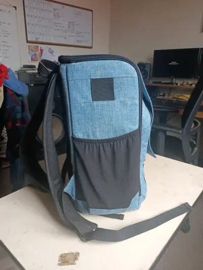 Mochila para cámara fotográfica azul con compartimentos ajustables - miniatura 3