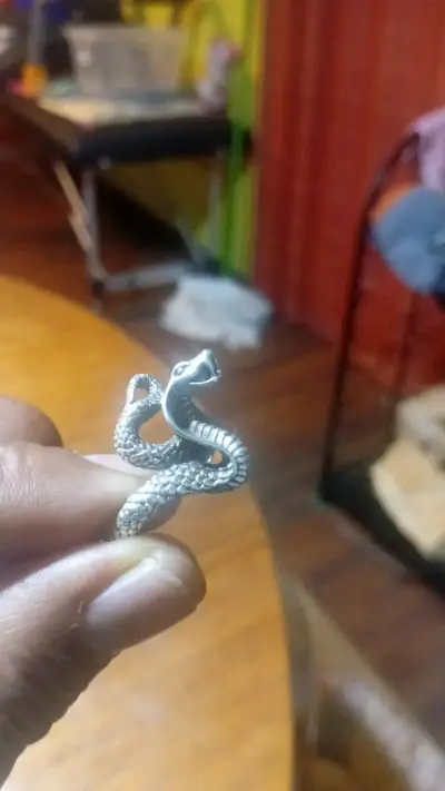 Anillo de serpiente en plata - miniatura 3