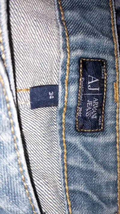 Jeans Armani en buen estado - miniatura 3