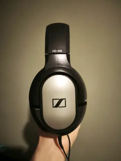 Audífonos Sennheiser HD 206 con sonido potente - miniatura 3