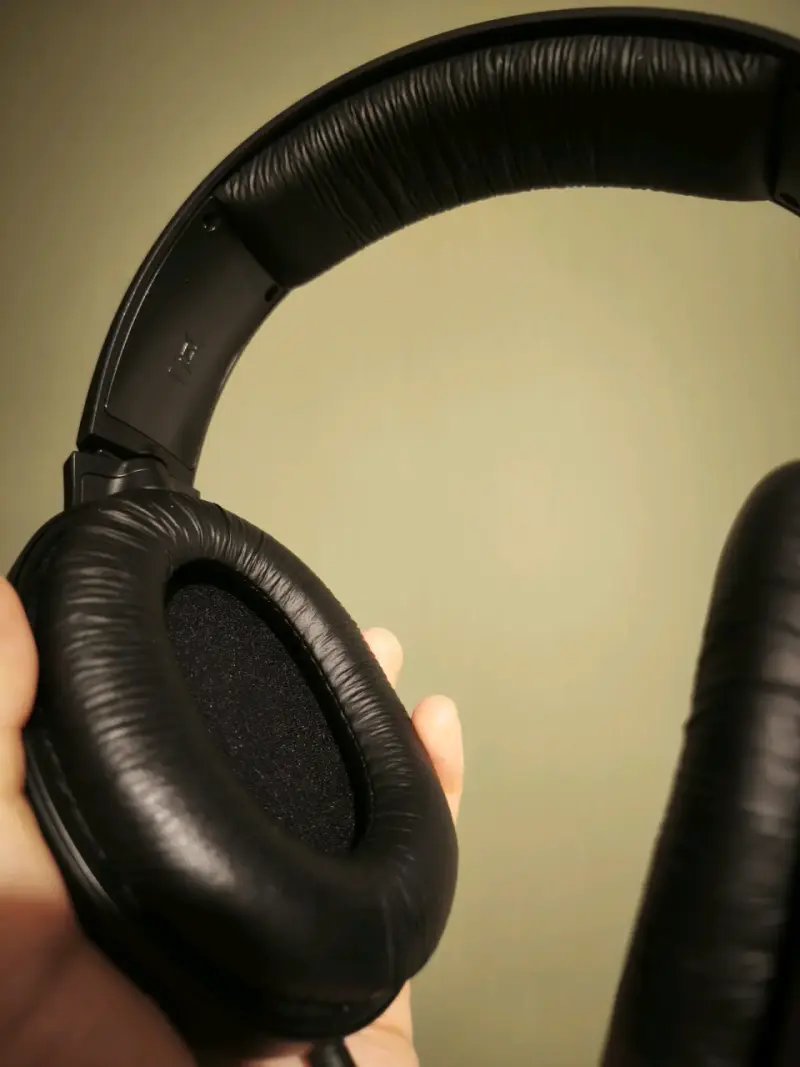Audífonos Sennheiser HD 206 con sonido potente - 4