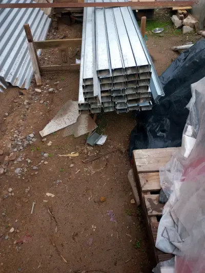 Perfil C de Acero Galvanizado para Construcción - miniatura 2