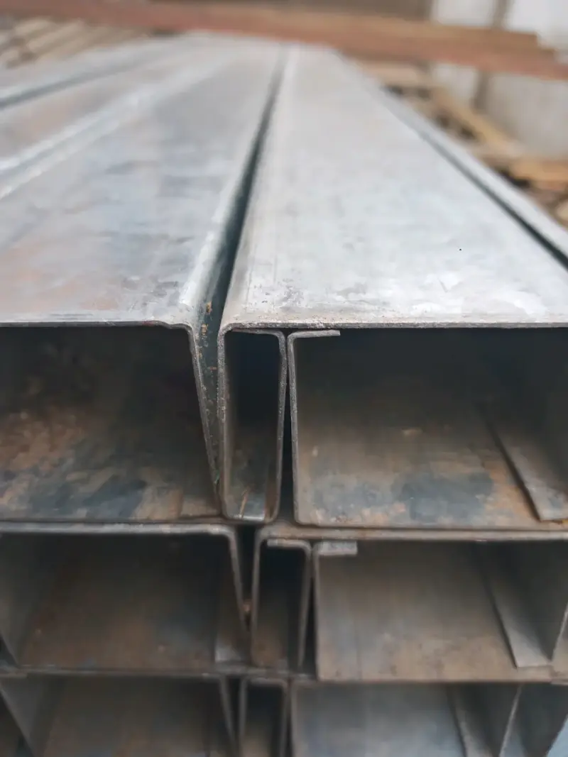 Perfil C de Acero Galvanizado para Construcción - 3