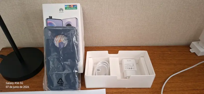 Huawei Y9a smartphone con cargador - 5