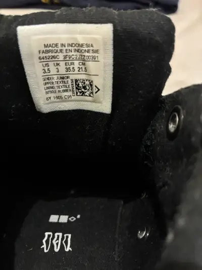 Zapatillas 35.5 Converse All Star negras para niño - miniatura 2