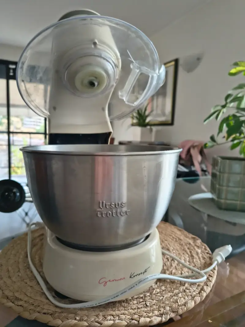 Batidora Planetaria Ursus Trotter UT KLEIN 700W - 3