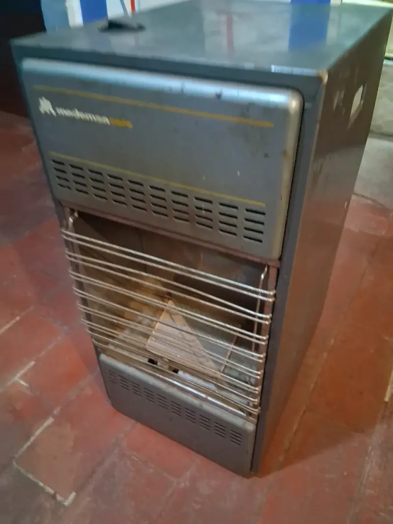 Estufa a gas Mademsa mas galon de gas 5 kilos - 3