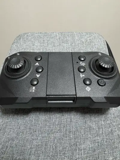 Drone  plegable con control remoto y estuche - miniatura 4