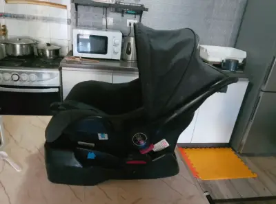 Se vende silla de bebé nueva sin uso - miniatura 3