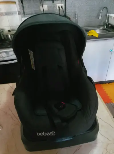 Se vende silla de bebé nueva sin uso - miniatura 4