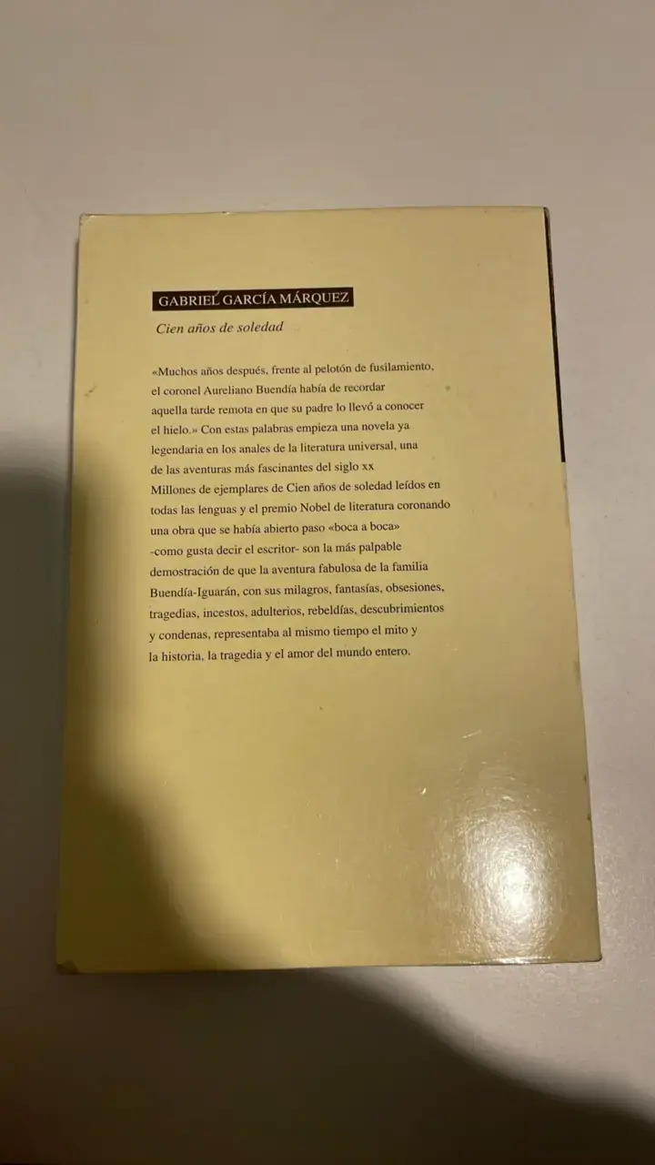 Libro Cien Años de Soledad - 2
