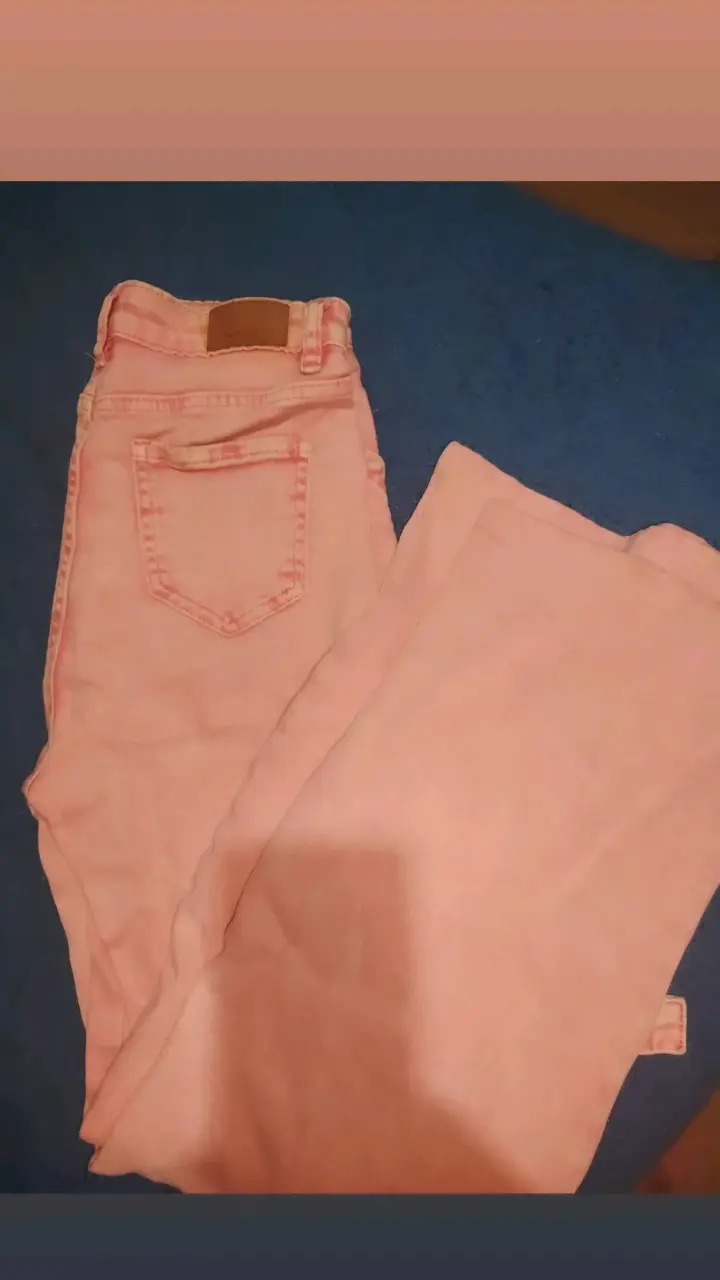 Jeans rosados para mujer en buen estado - 1