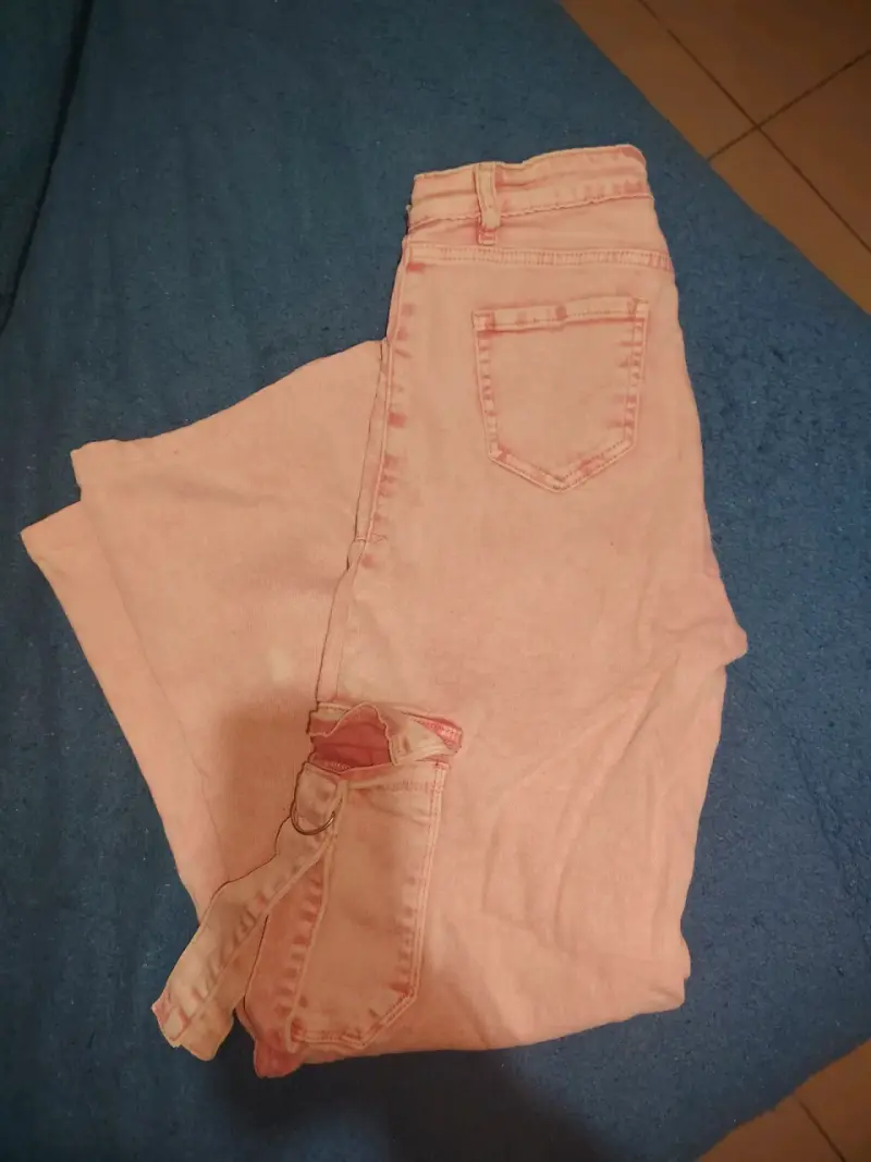 Jeans rosados para mujer en buen estado - 2