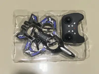 Mini dron con control remoto Fighter Plane - miniatura 1