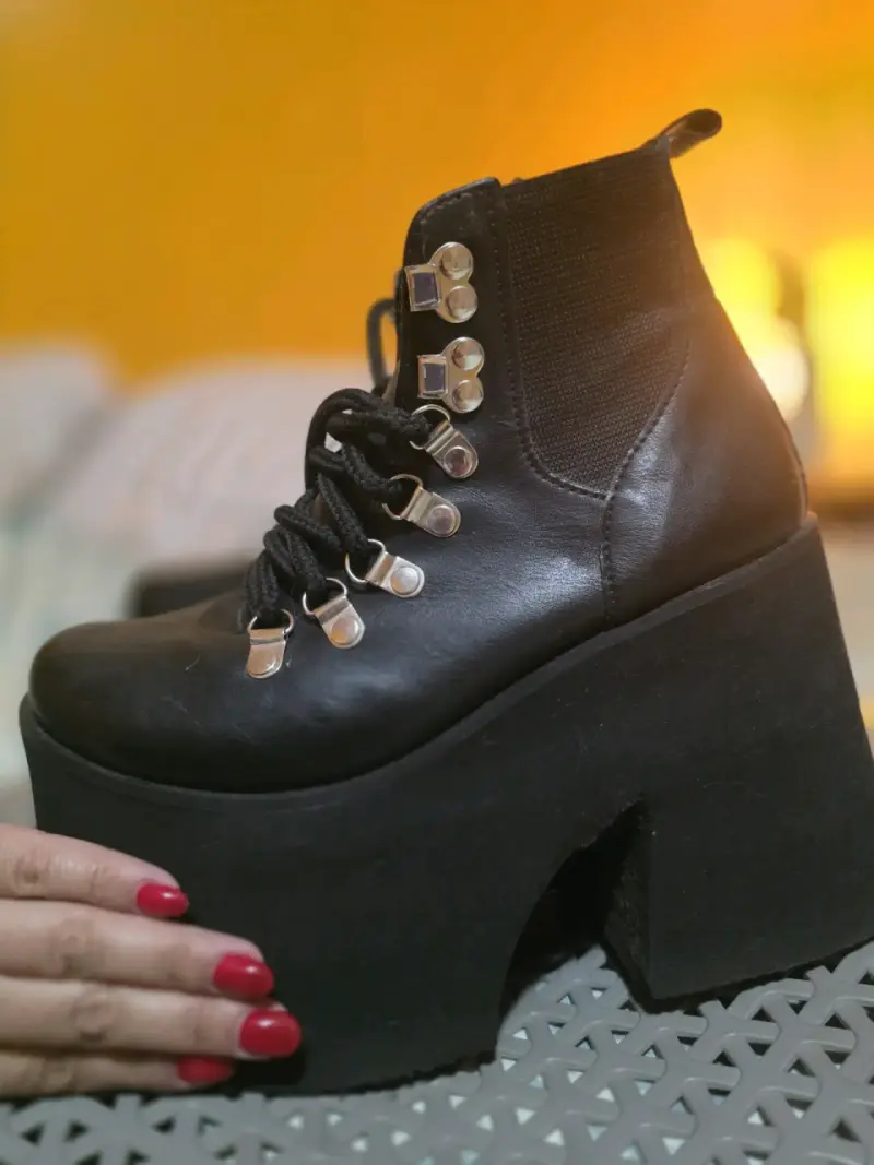 Botines de Plataforma Negros con Cordones - 2