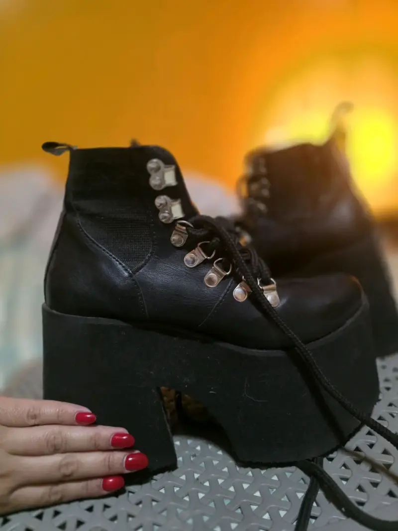 Botines de Plataforma Negros con Cordones - 3