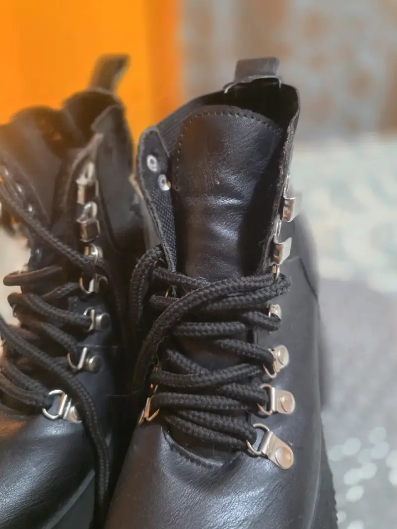 Botines de Plataforma Negros con Cordones - 6