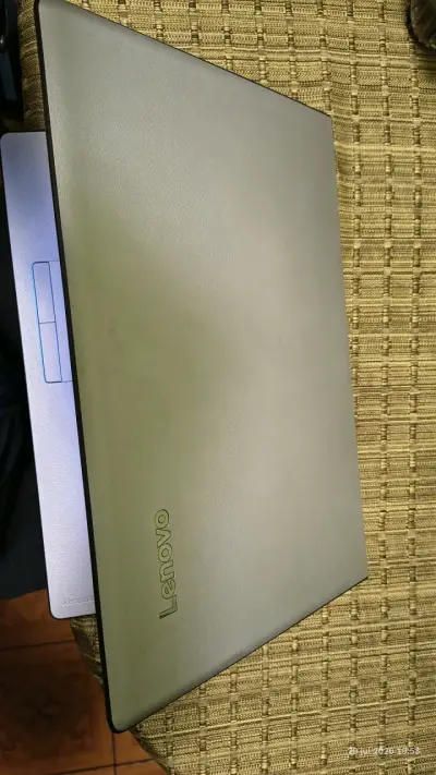 Laptop Lenovo Ideapad 100S en buen estado - miniatura 1