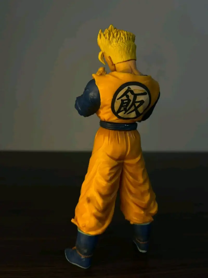 Figura de acción Super Saiyan Gohan - 3