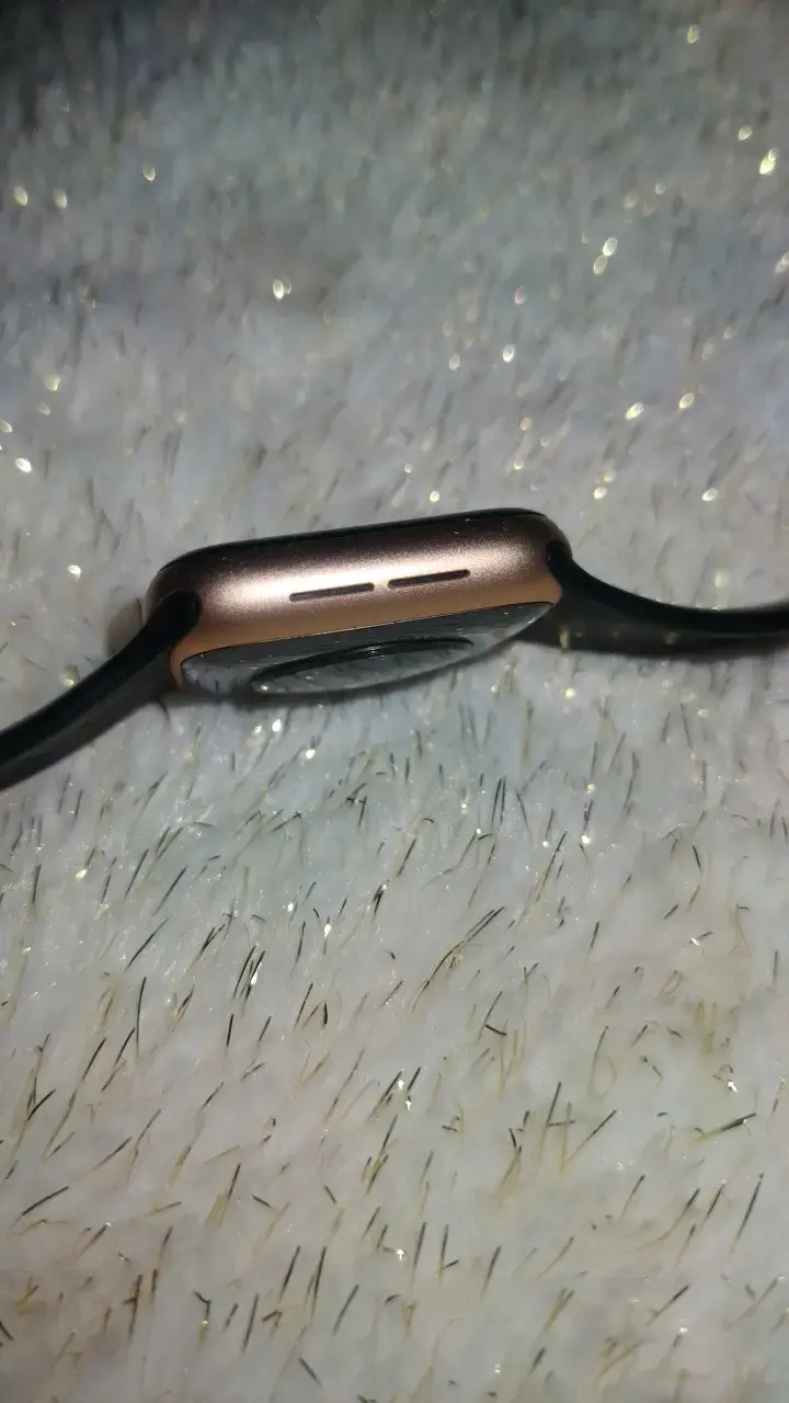 Apple Watch SE con correa negra - 3